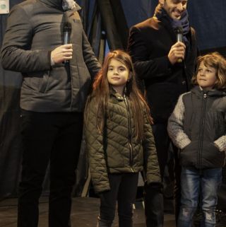 Fotogaléria Gastromenu.sk Herecké hviezdy seriálu Oteckovia: z ľava Marek Fašiang, Braňo Deák, Laura Gavaldová a Tobias Král